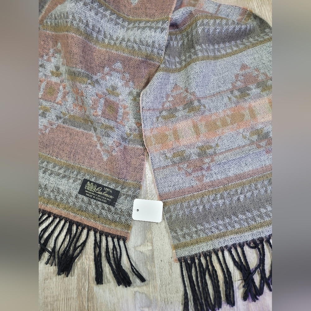 vintage cashmere scarf desert gray and pink LN mint condition - Picture 5 of 8